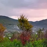 під горою Sheshory