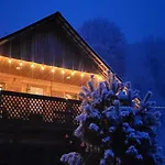 під горою Lodge Sheshory