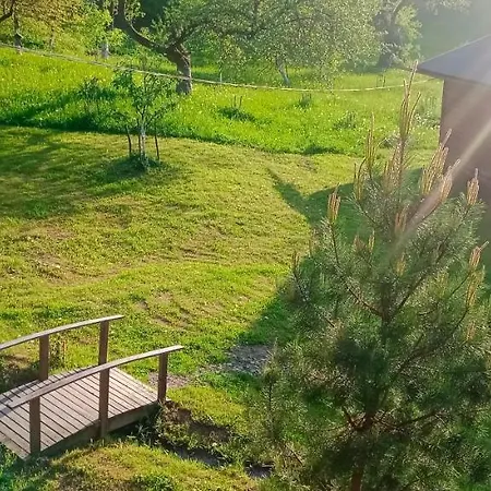 під горою Sesori