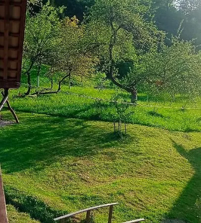 під горою Lodge *