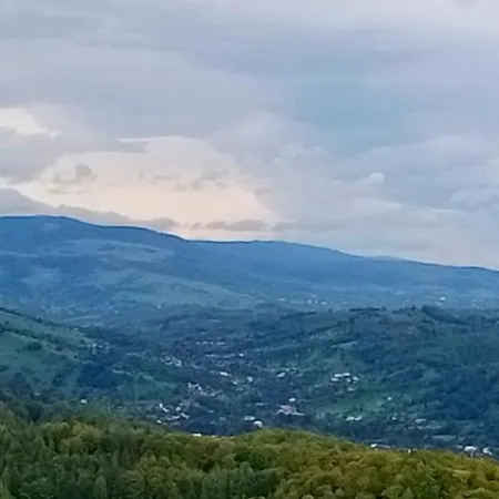 під горою Lodge Scheschory