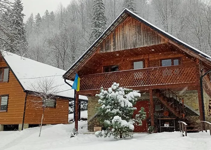 Lodge під горою Sheshory