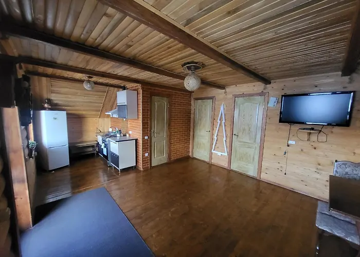 під горою Lodge *