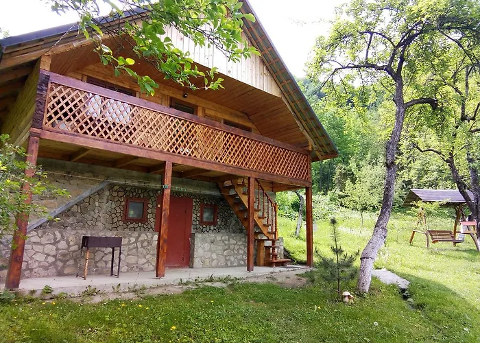 Lodge під горою Sheshory