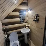 під горою Sesori
