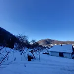 під горою Gerendaház *