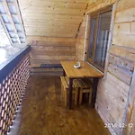 під горою Sesori