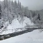 Gerendaház під горою *