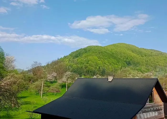 під горою ロッジ