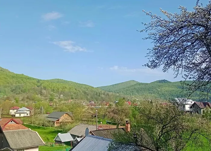 під горою *