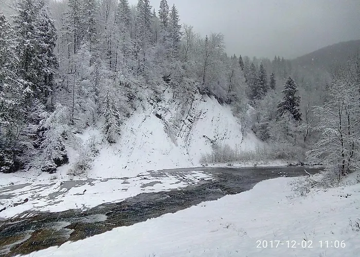 ロッジ під горою *